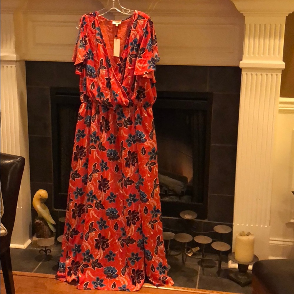 Crescent floral maxi dress plus size